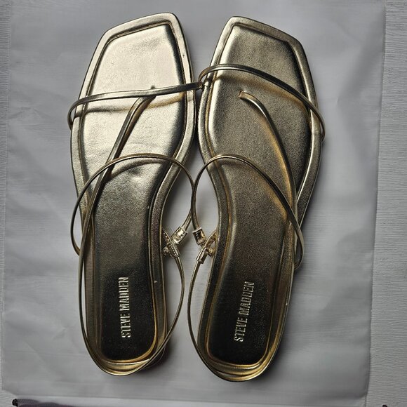Steve Madden Lynley Gold in SZ 9.5M NWOT - Picture 1 of 4